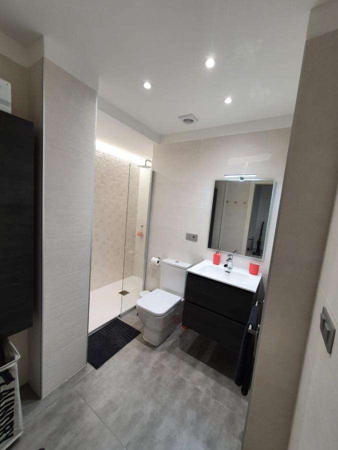 Moderno Duplex Comfort Roses Bagian luar foto
